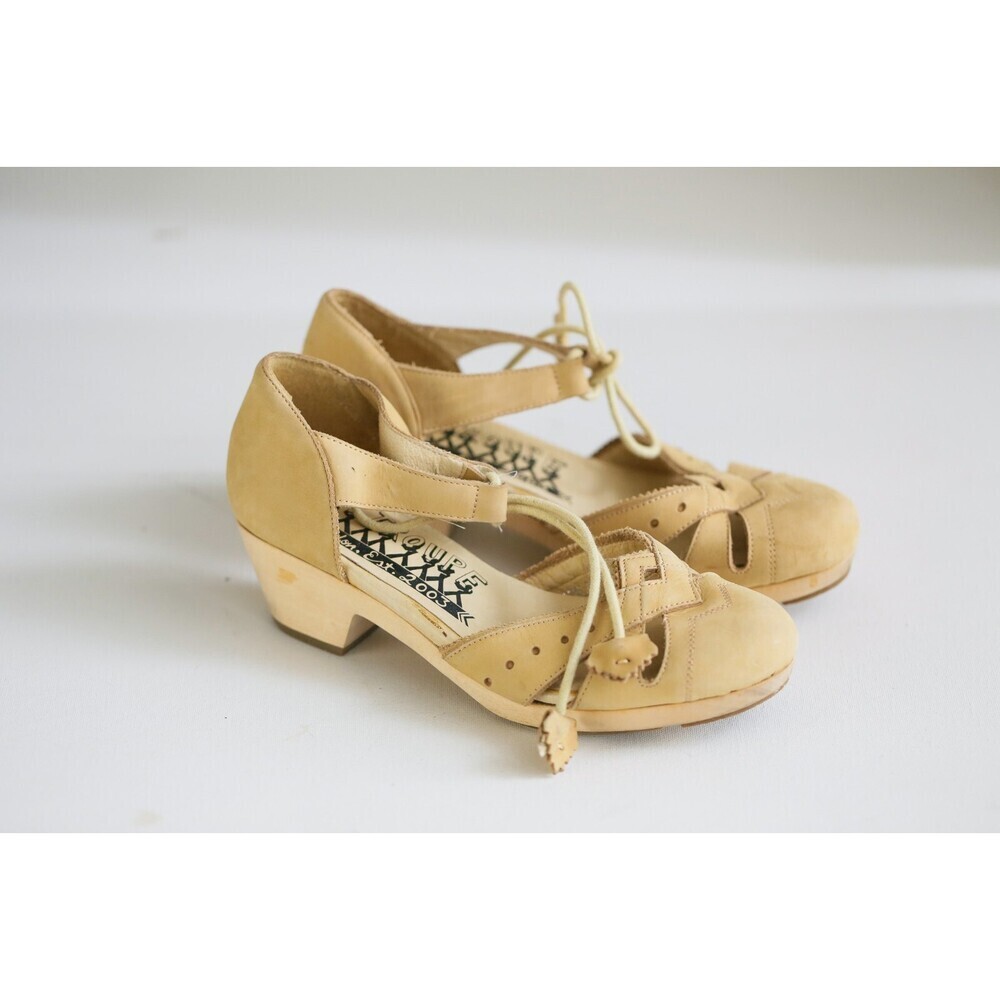 F- Troupe London Bran NEW Light Beige Nubuck Suede Lace up Clog Sandals 6.5